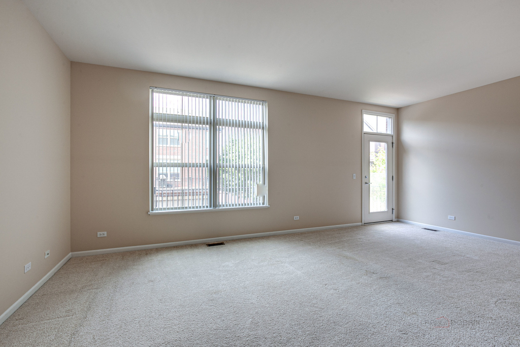 726 Summit Lane - Photo 7