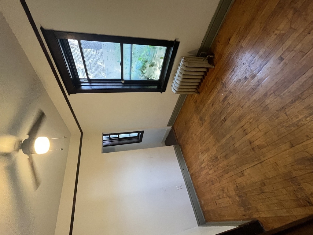 8548 S Manistee Avenue - Photo 1