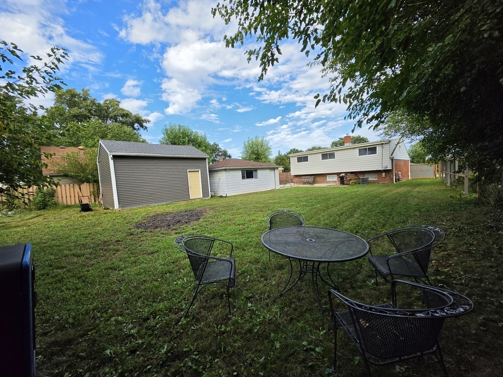 9104 Oleander Avenue - Photo 34