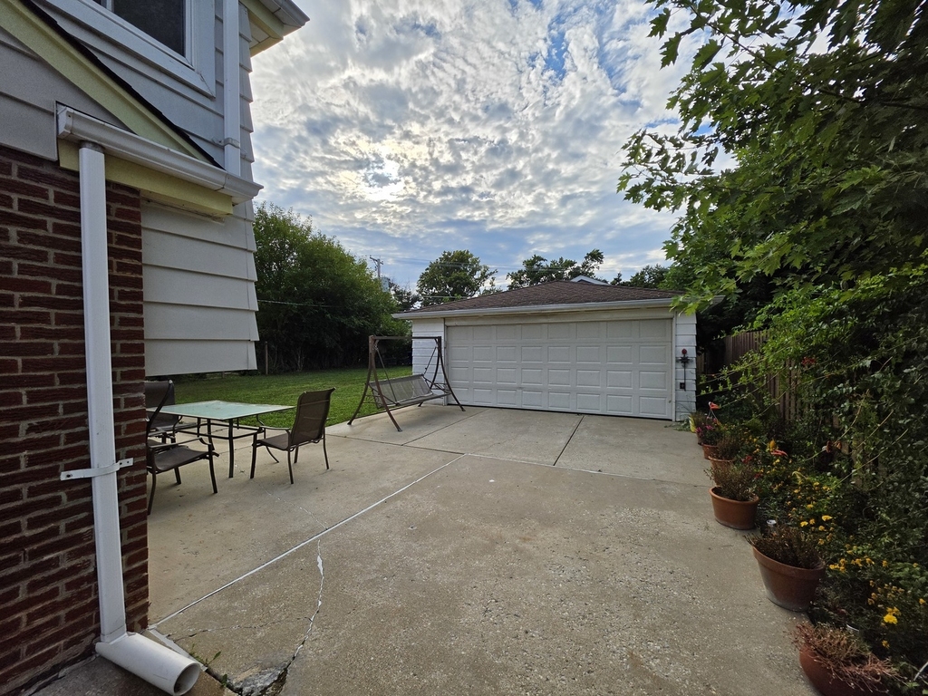 9104 Oleander Avenue - Photo 26