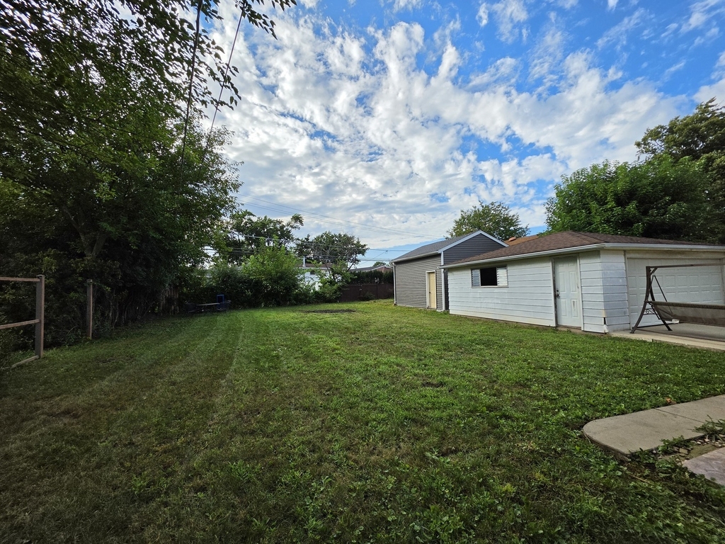 9104 Oleander Avenue - Photo 31