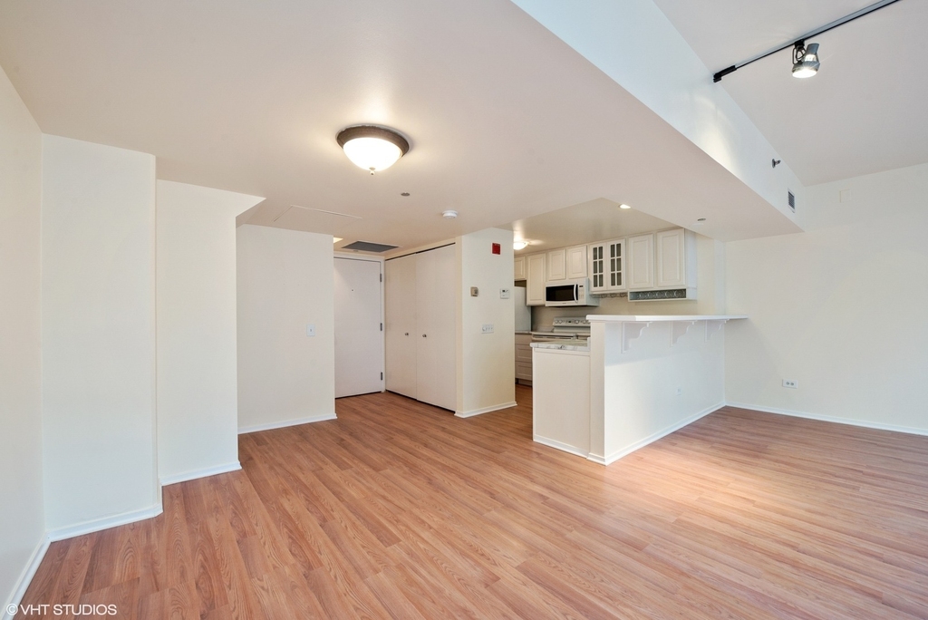 61 W 15th Street - Photo 2