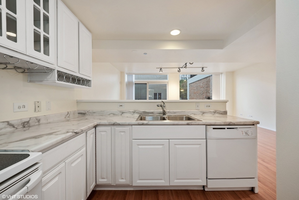 61 W 15th Street - Photo 4