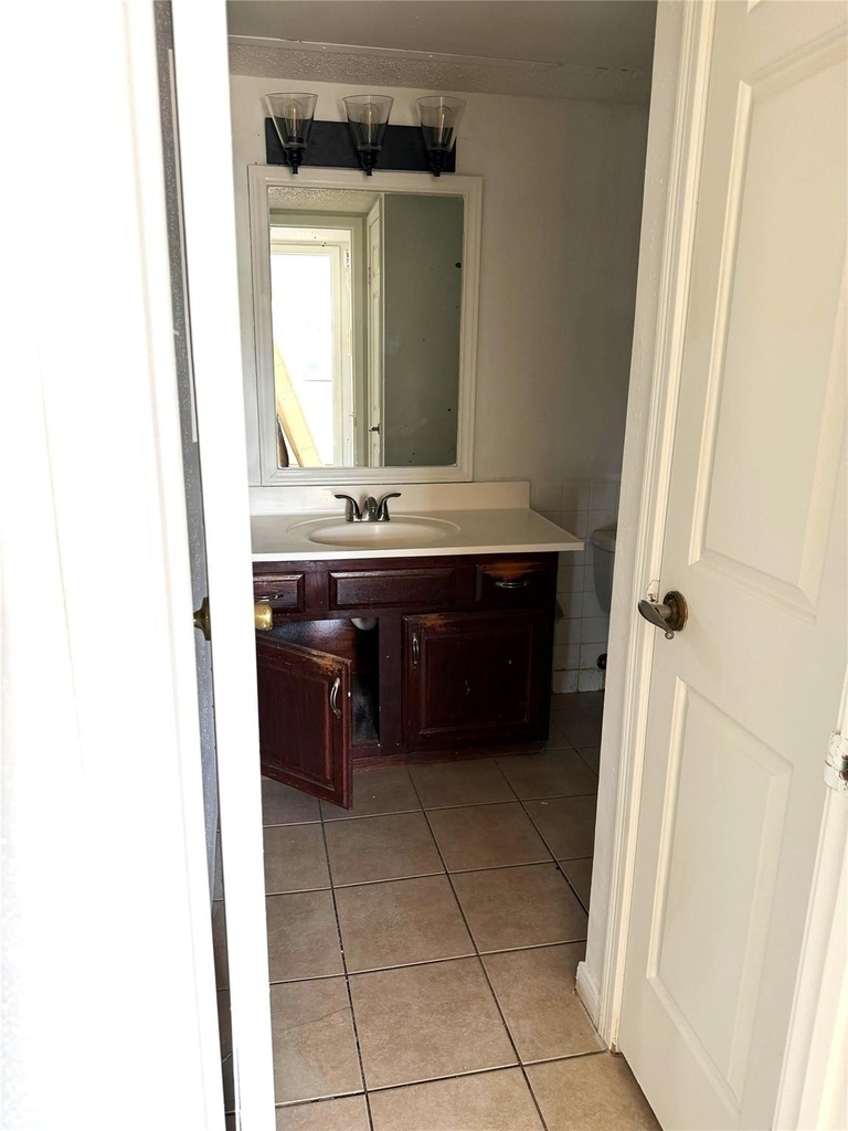 2830 S Bartell Drive - Photo 7