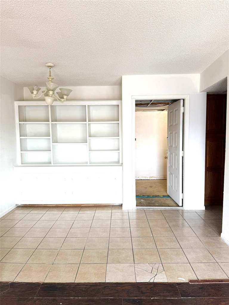 2830 S Bartell Drive - Photo 2