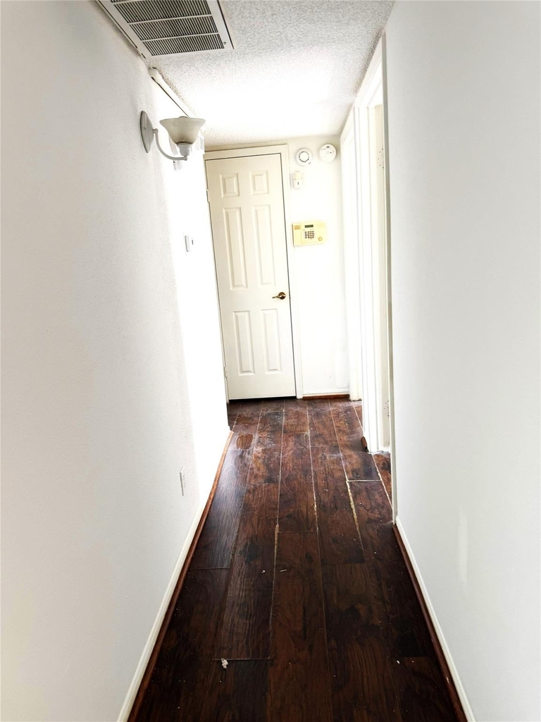 2830 S Bartell Drive - Photo 4