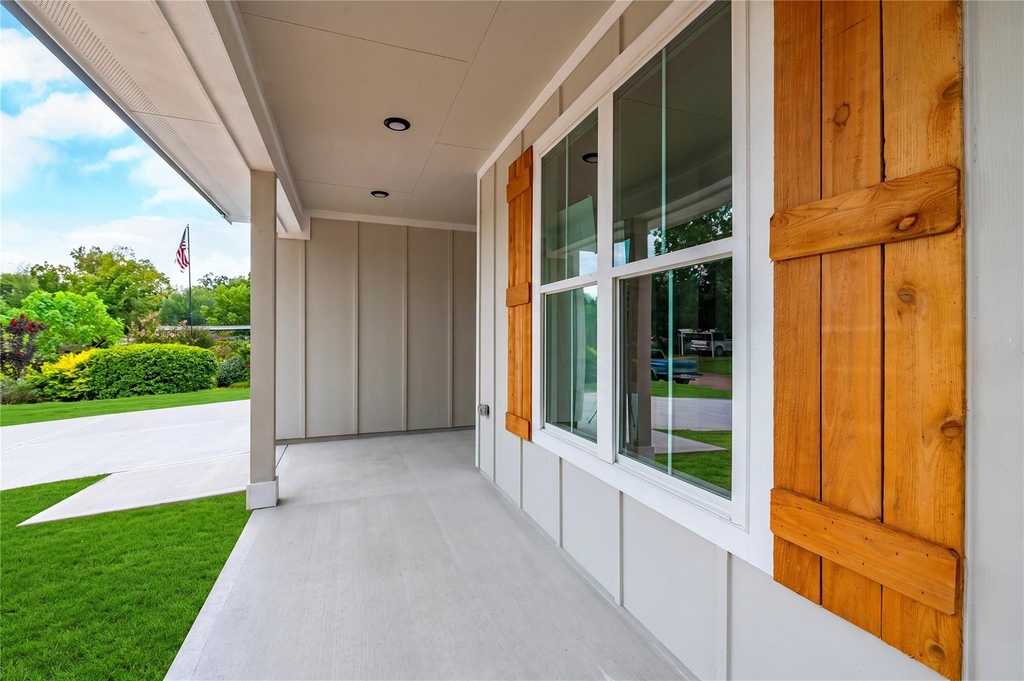 3018 Rust Avenue - Photo 3