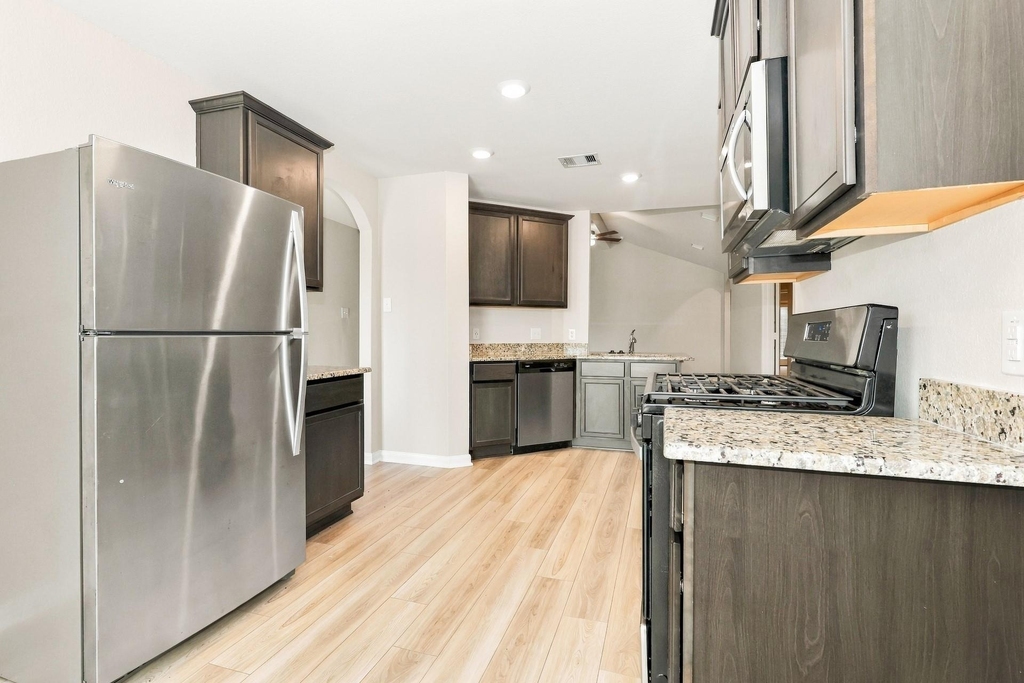 22039 Ellison Drive - Photo 7