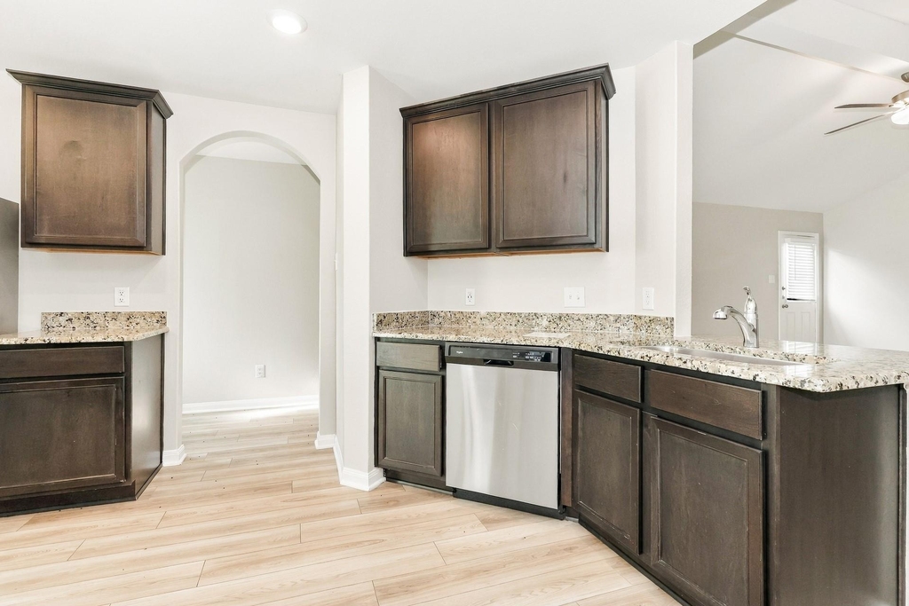 22039 Ellison Drive - Photo 6