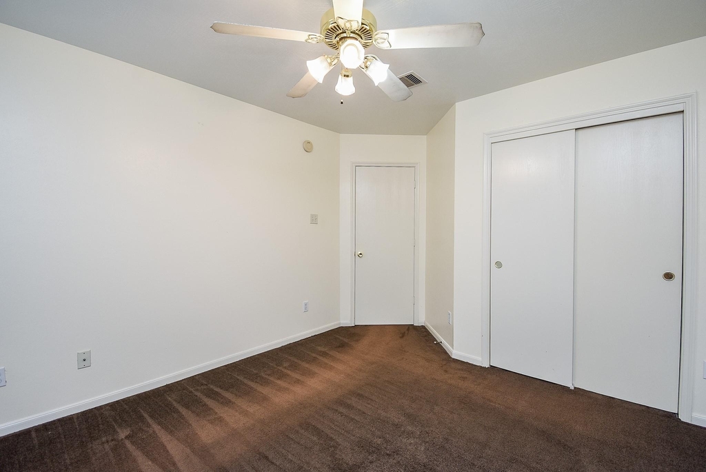 20802 Oak Rain Court - Photo 16