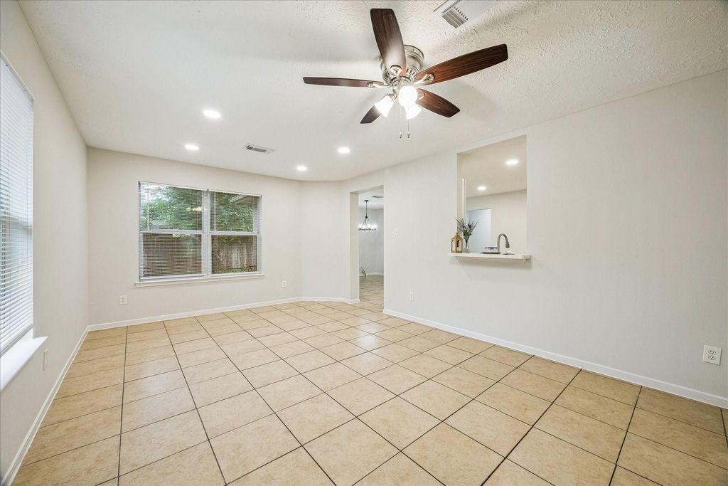 5239 Sugar Bush Drive - Photo 3