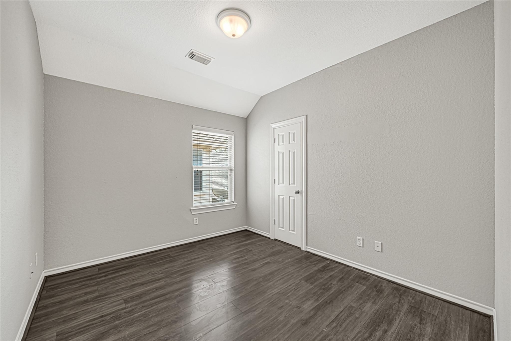 30414 Avera Creek Drive - Photo 21