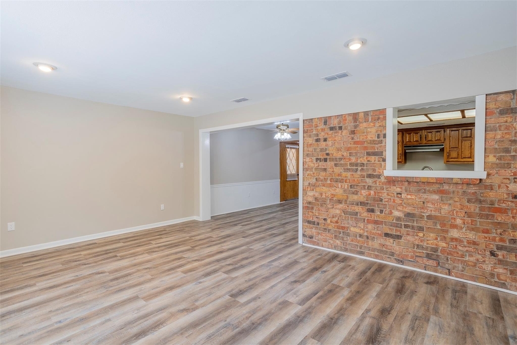 561 Mount Pleasant Road - Photo 9