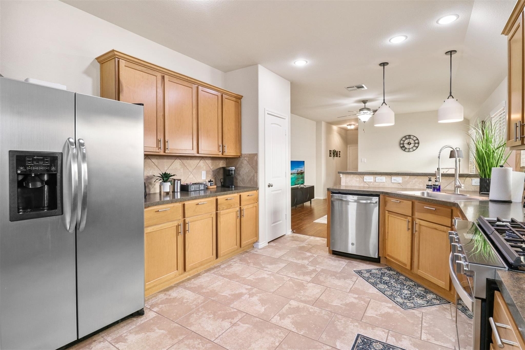 14039 Embrystone Lane - Photo 9