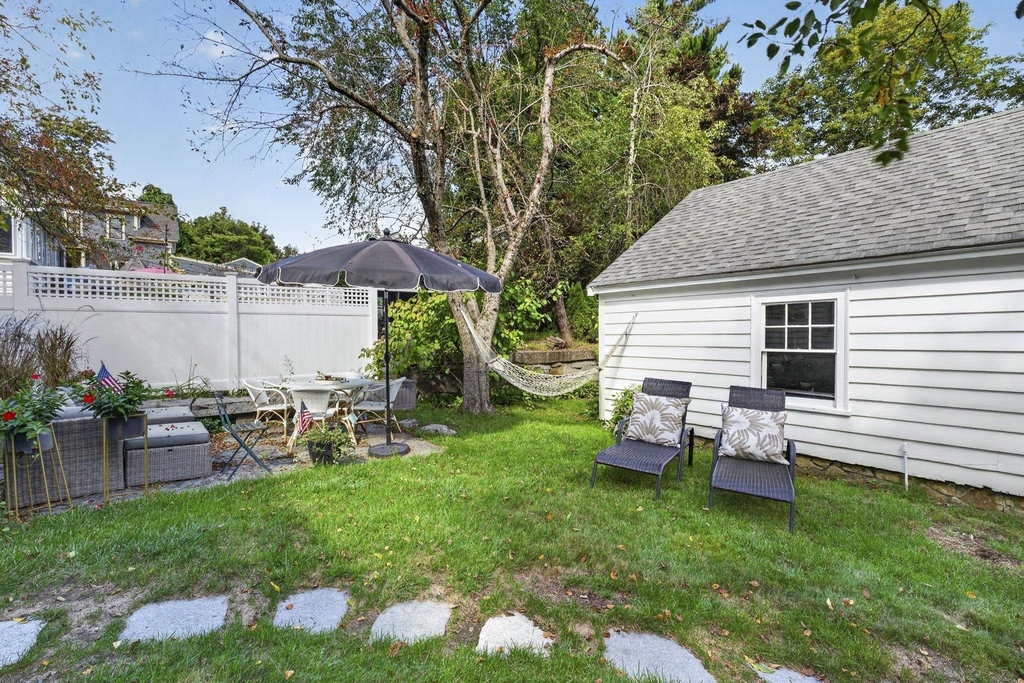 1189 Union - Photo 8