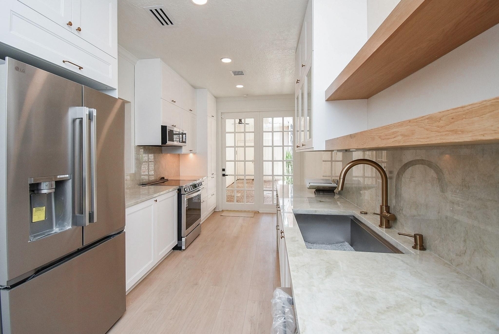 9342 Briar Forest Drive - Photo 18