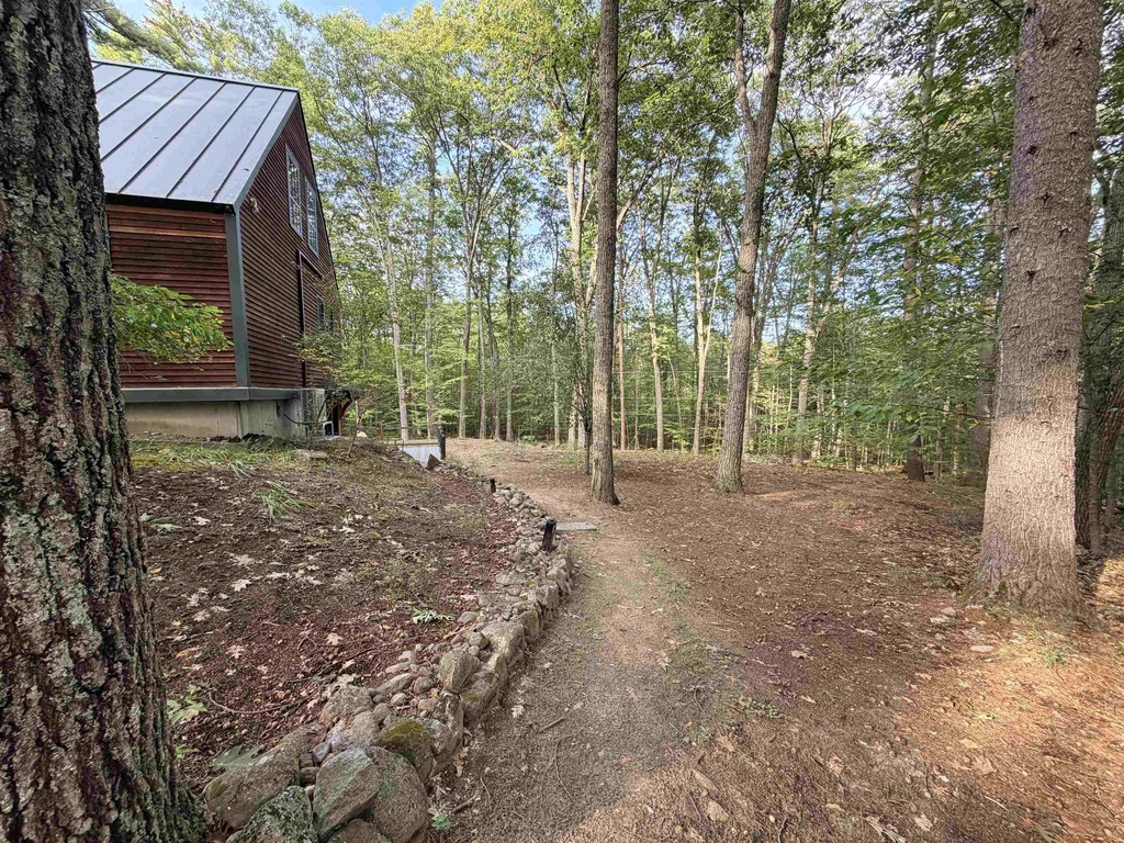 40 Colby - Photo 2