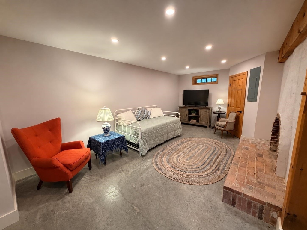 40 Colby - Photo 8