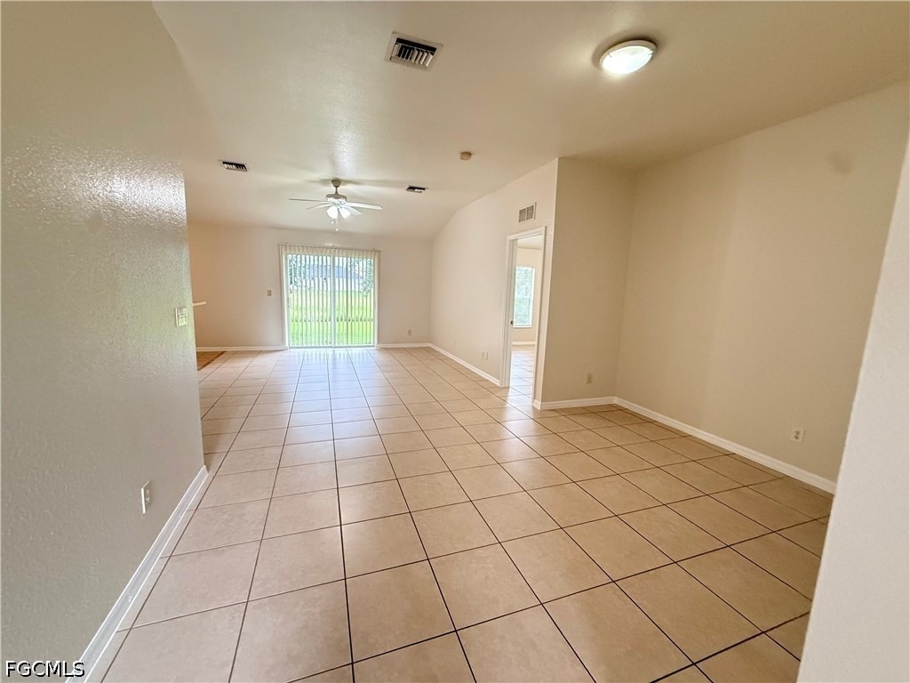 460 Windermere Drive - Photo 4