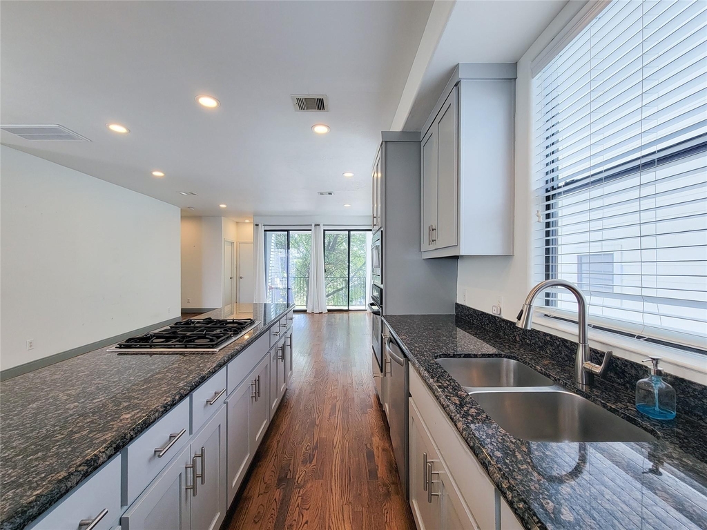 1432 Ennis Street - Photo 10