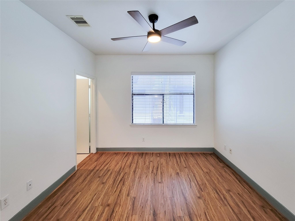 1432 Ennis Street - Photo 28