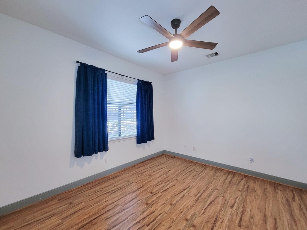 1432 Ennis Street - Photo 32