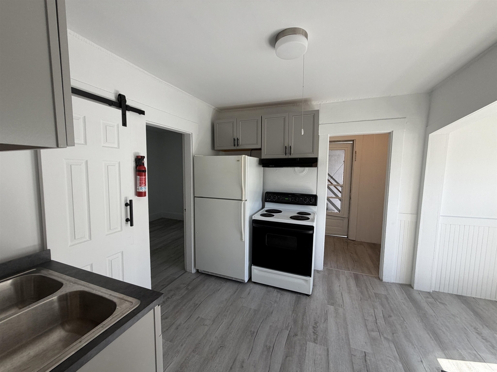 84 Essex - Photo 25