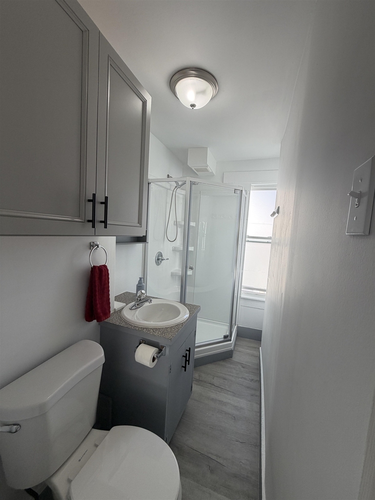 84 Essex - Photo 11