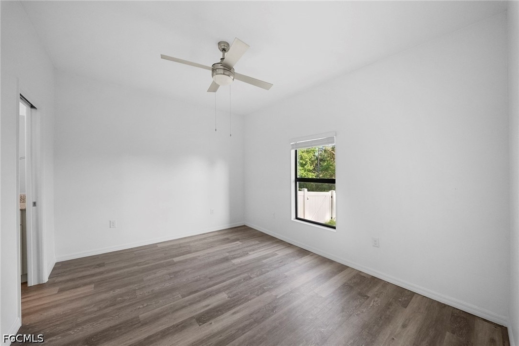 26481 Sandhill Boulevard - Photo 14