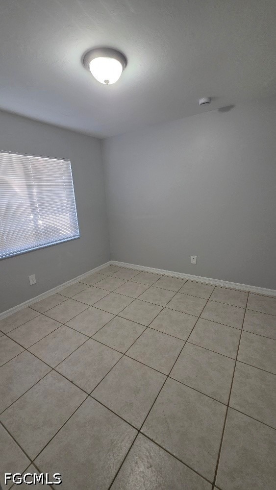2405 Nobel Avenue - Photo 2
