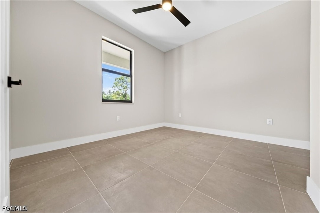 934 Jaguar Boulevard - Photo 32