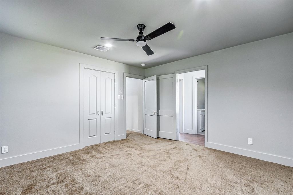 5211 Farmer Street - Photo 11