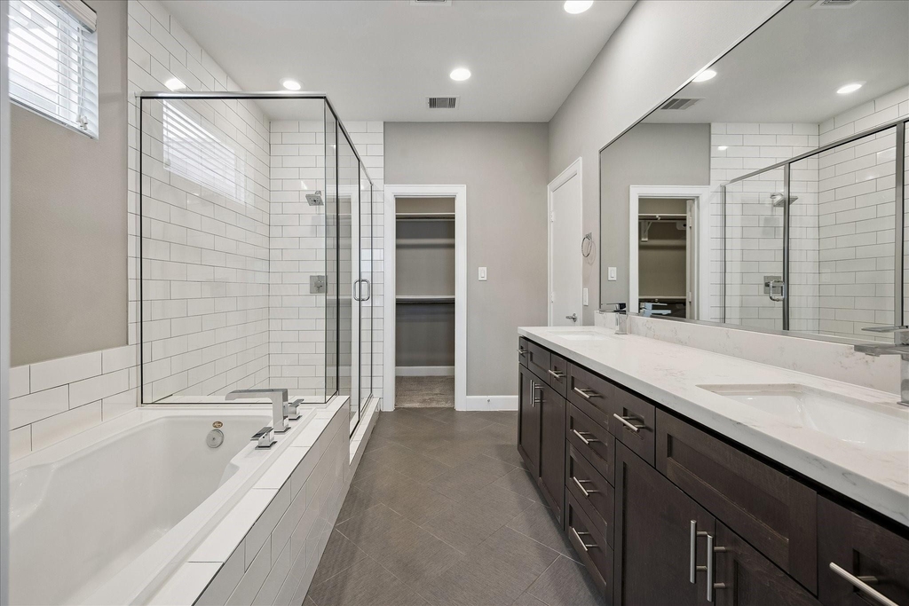 323 Eado Park Circle - Photo 5