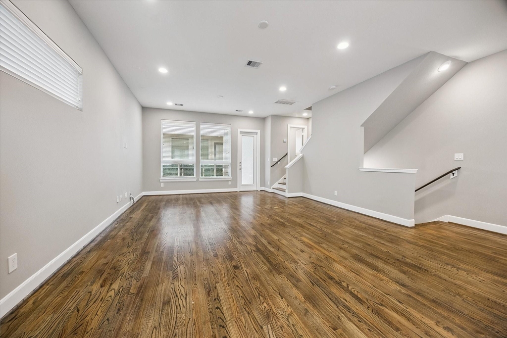323 Eado Park Circle - Photo 7