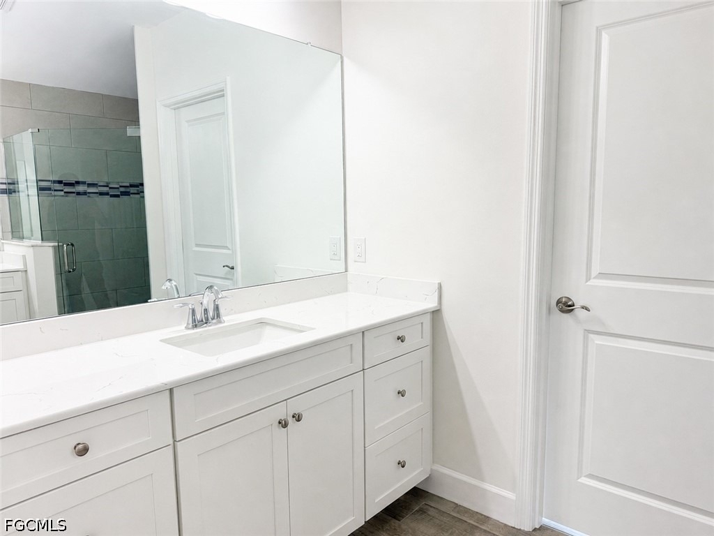 2711 20th Street Sw - Photo 1