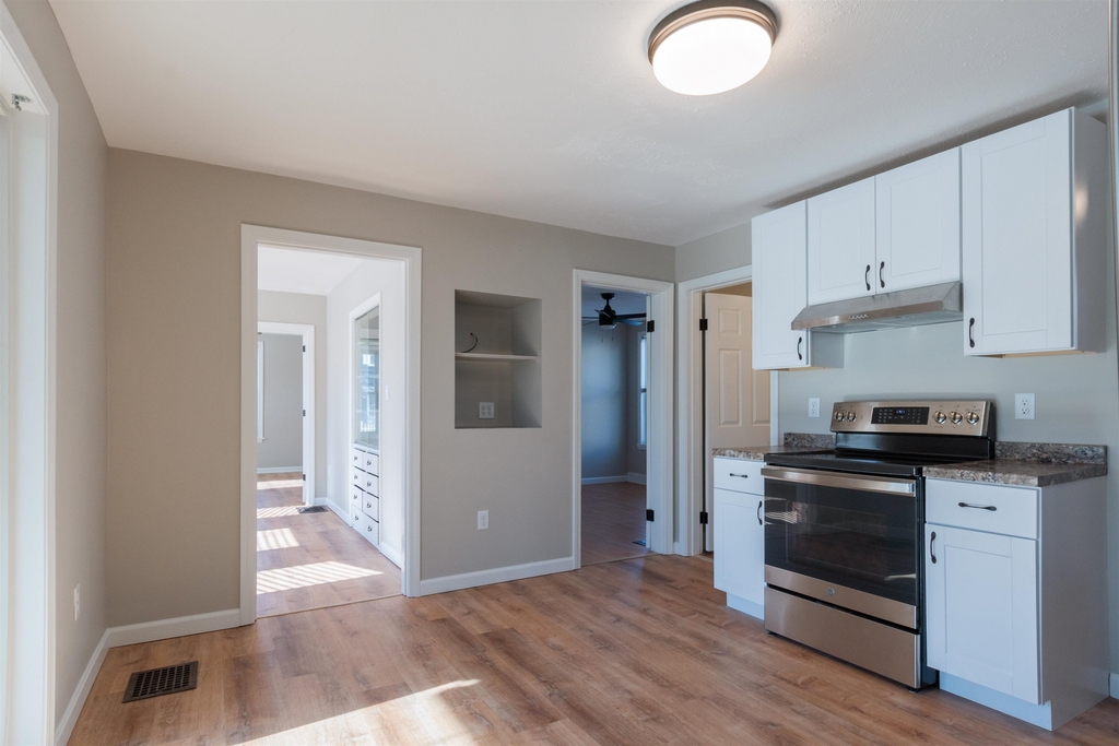 115 Belmont - Photo 21
