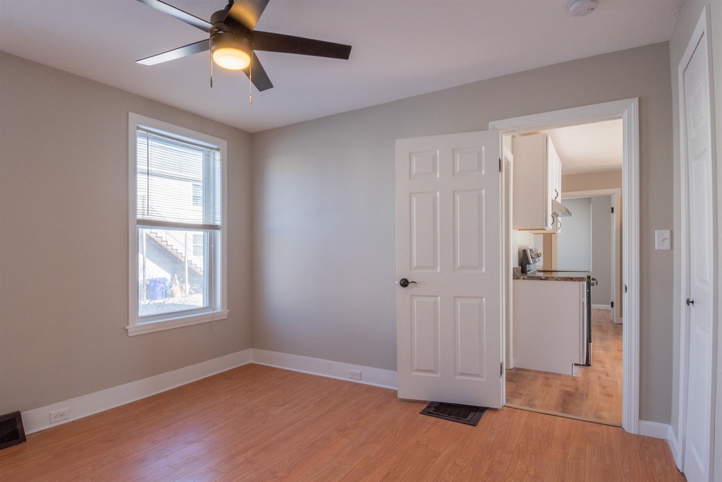 115 Belmont - Photo 31