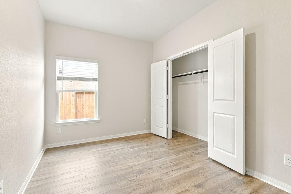 15550 Caramel Springs Drive - Photo 9