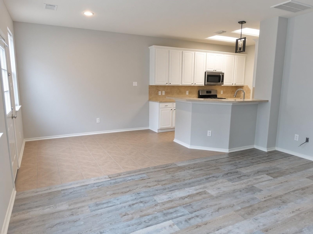 2607 Mill Creek Drive - Photo 2
