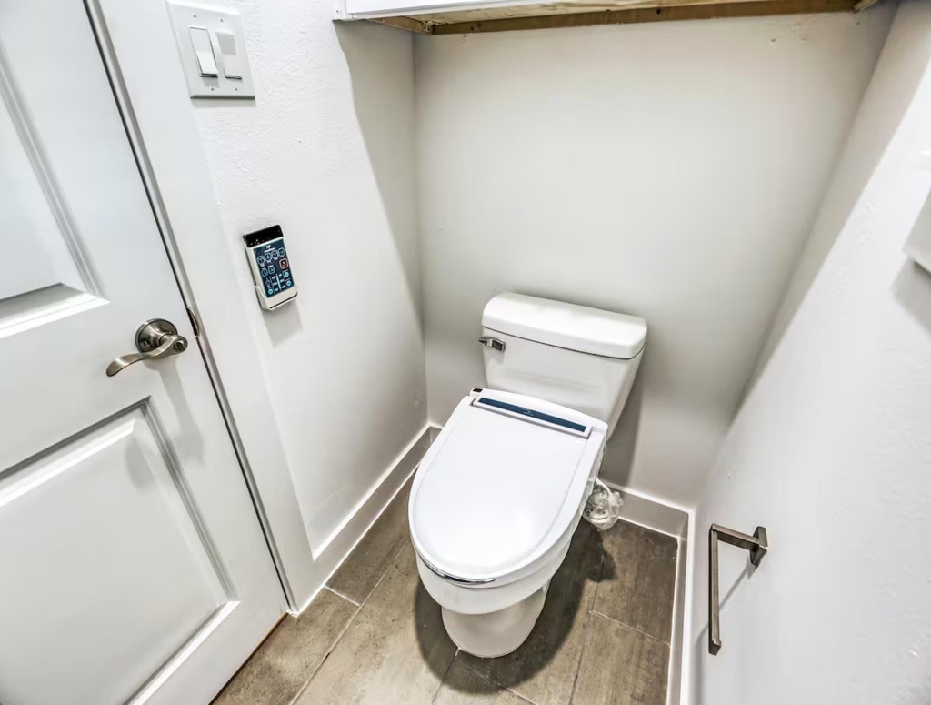 5215 Farmer Street - Photo 17