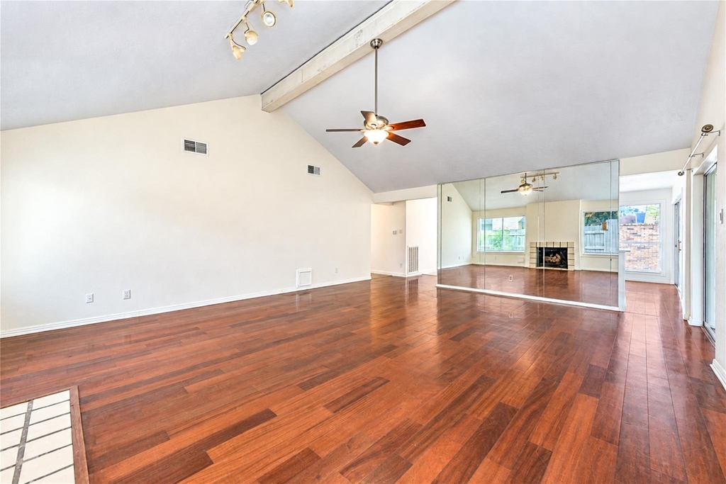 1719 Sullins Way - Photo 6