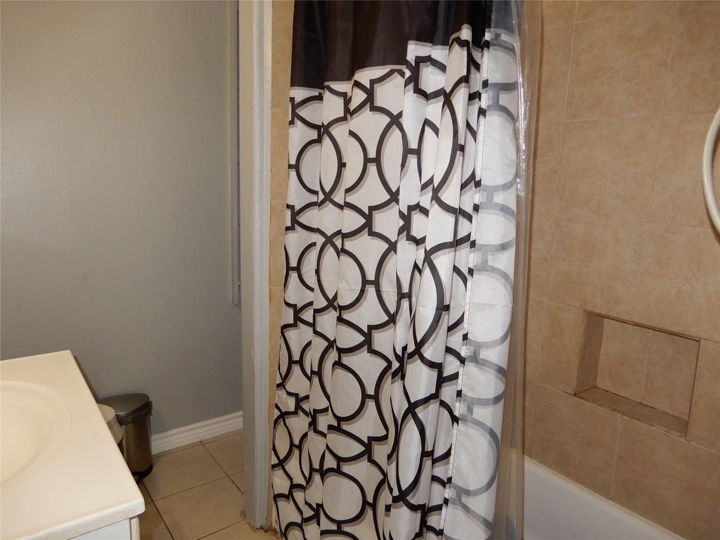 5114 Vinett Avenue - Photo 8