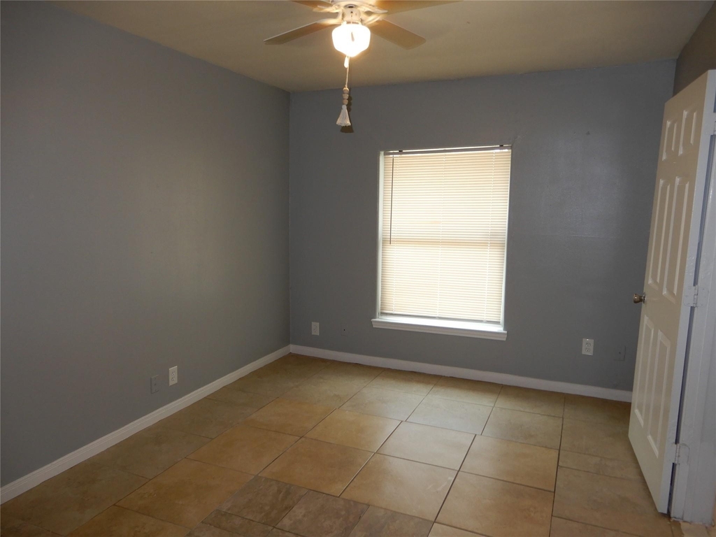 5114 Vinett Avenue - Photo 7