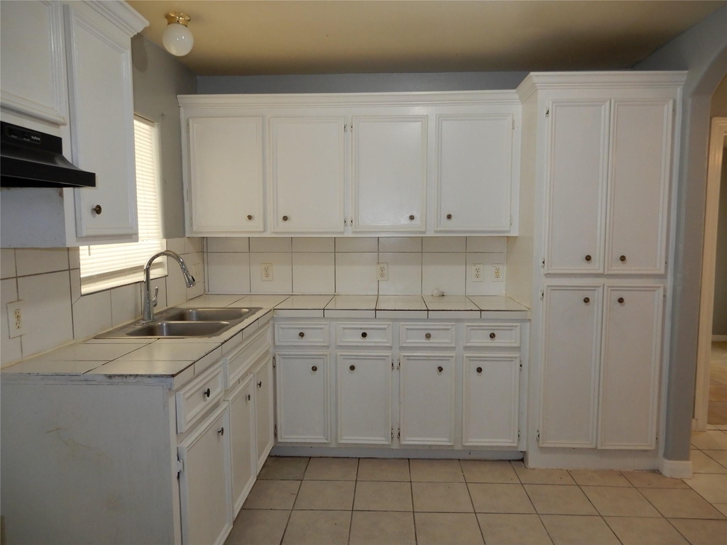 5114 Vinett Avenue - Photo 3