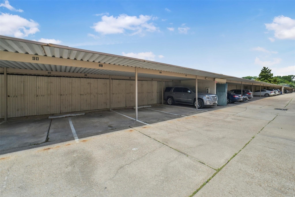 2400 N Braeswood Boulevard - Photo 29