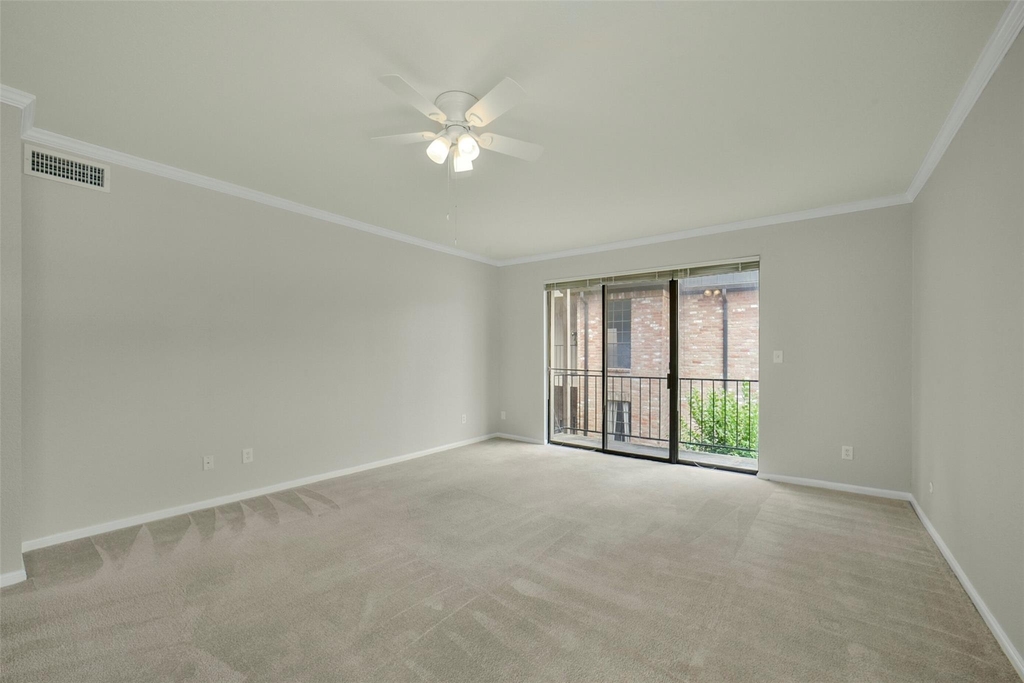 2400 N Braeswood Boulevard - Photo 4
