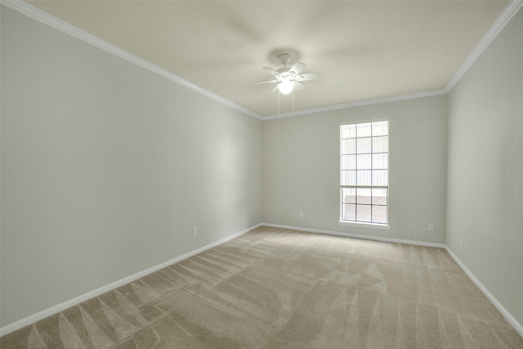 2400 N Braeswood Boulevard - Photo 14