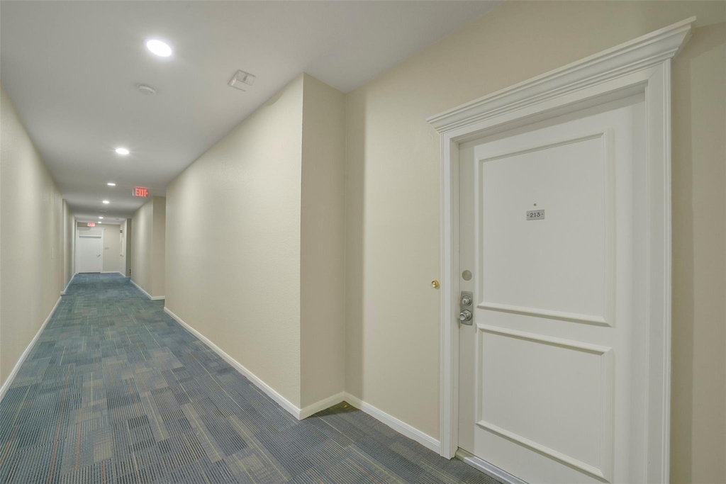2400 N Braeswood Boulevard - Photo 2