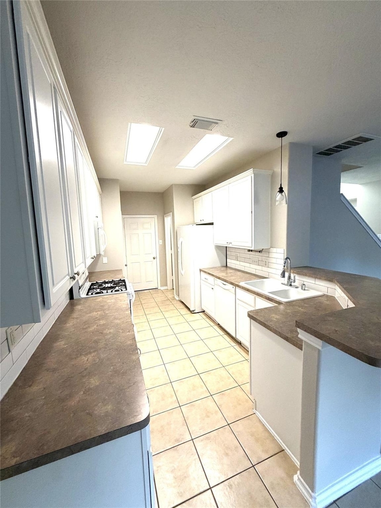 17138 Oakwood Chase Drive - Photo 7