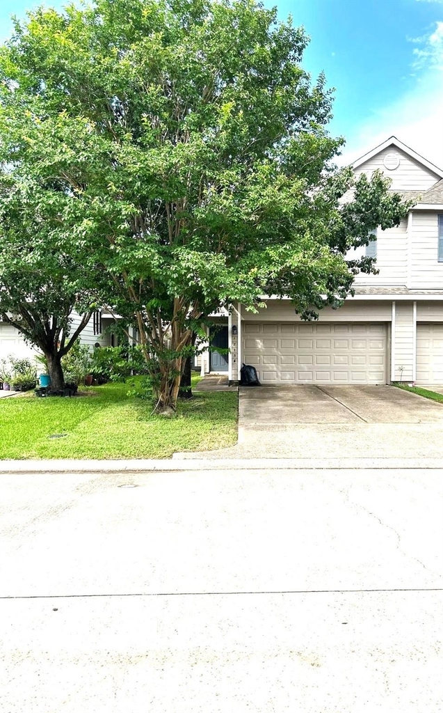 17138 Oakwood Chase Drive - Photo 0